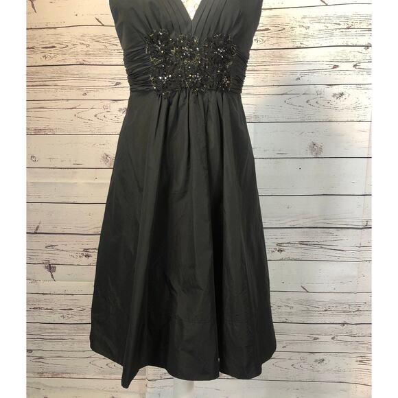 BCBG Maxazria ruched Sequence black cocktail deep V front open back dress size 4 - Picture 8 of 12